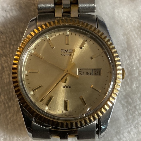 Vintage Timex La cell watch - Picture 1 of 4